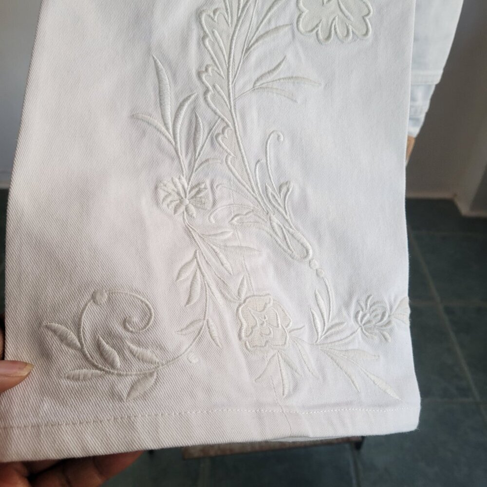 Lauren Ralph Lauren Floral Ivory Bedford Embroidered Stitch Denim Jeans (Size: 1 - Picture 10 of 11